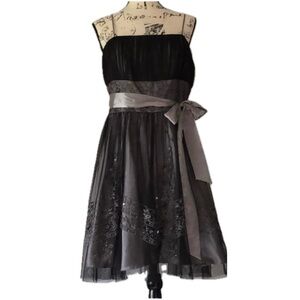 OC by Oleg Cassini Tulle Dress | 12 | silver/gray and black